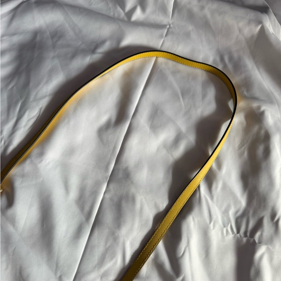 Michael Kors Mustard Yellow Crossbody Bag - Picture 4 of 13